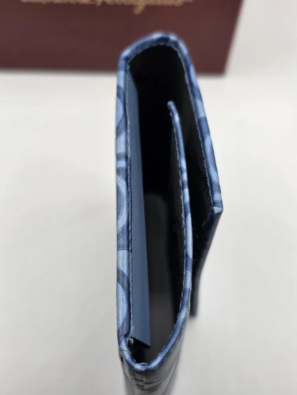 Salvatore Ferragamo Logo-Embossed Coin Pouch